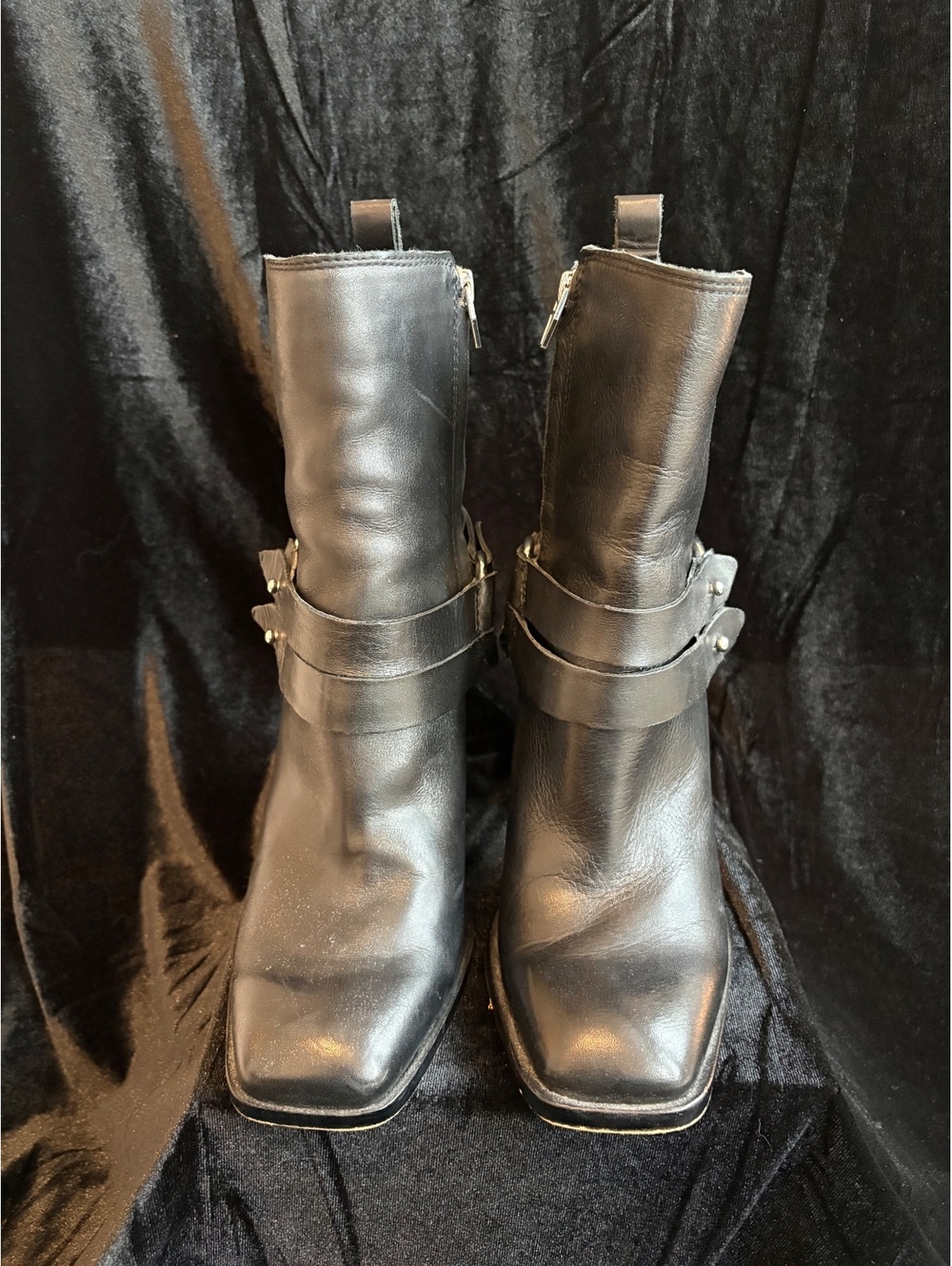 Dolce Vita Black Leather Ankle Boots Size 8 with Block Heel and Side Zipper